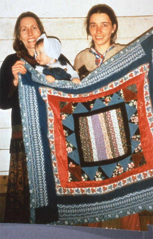 Pass-the-Medallion Quilts, 1982-84 – Knots and Stitches